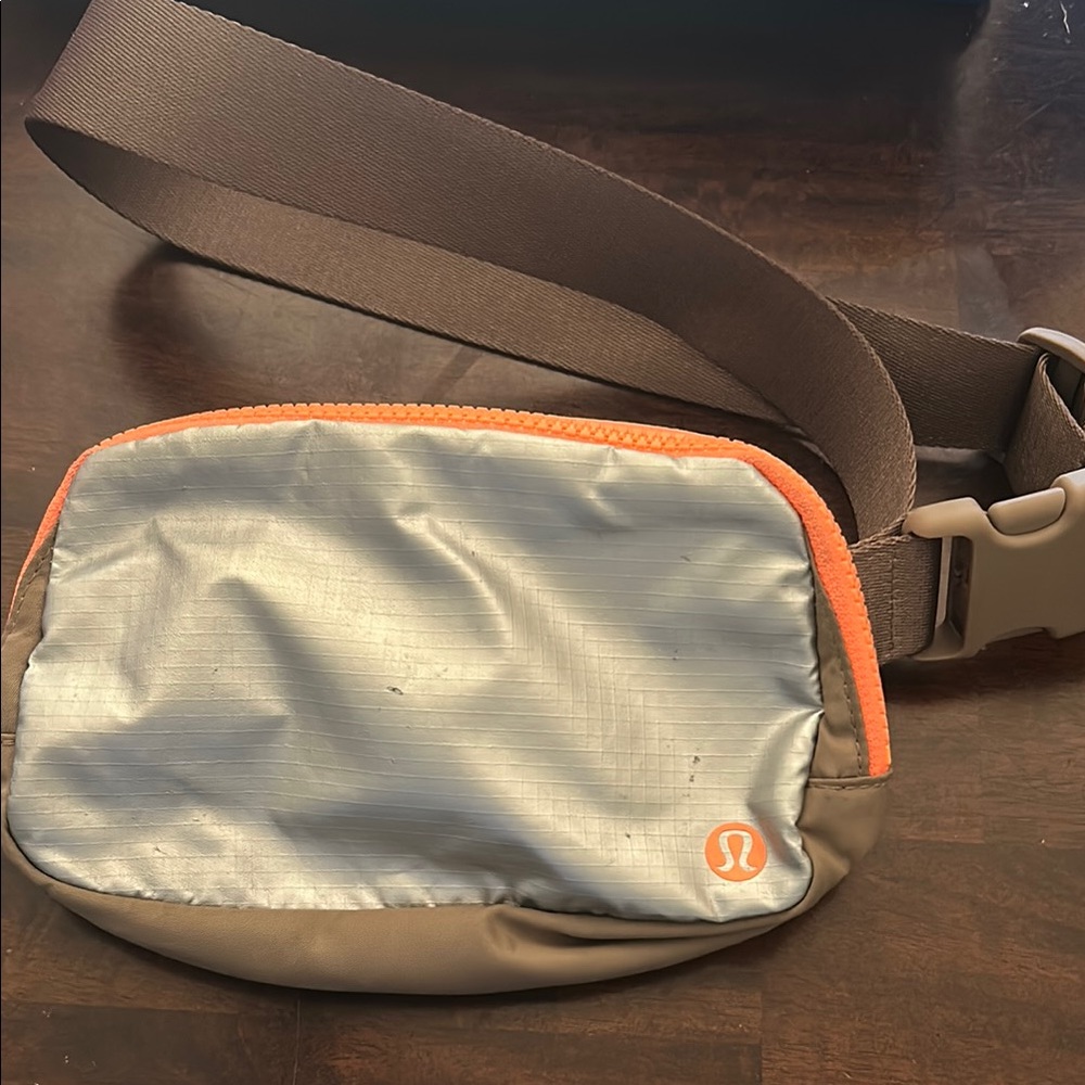 lululemon everywhere belt bag